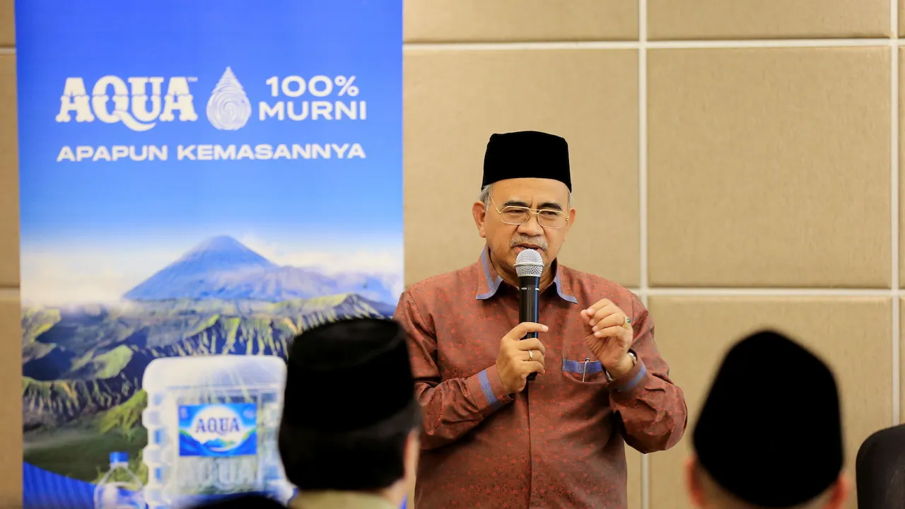 Kemitraan strategis AQUA dan DMI