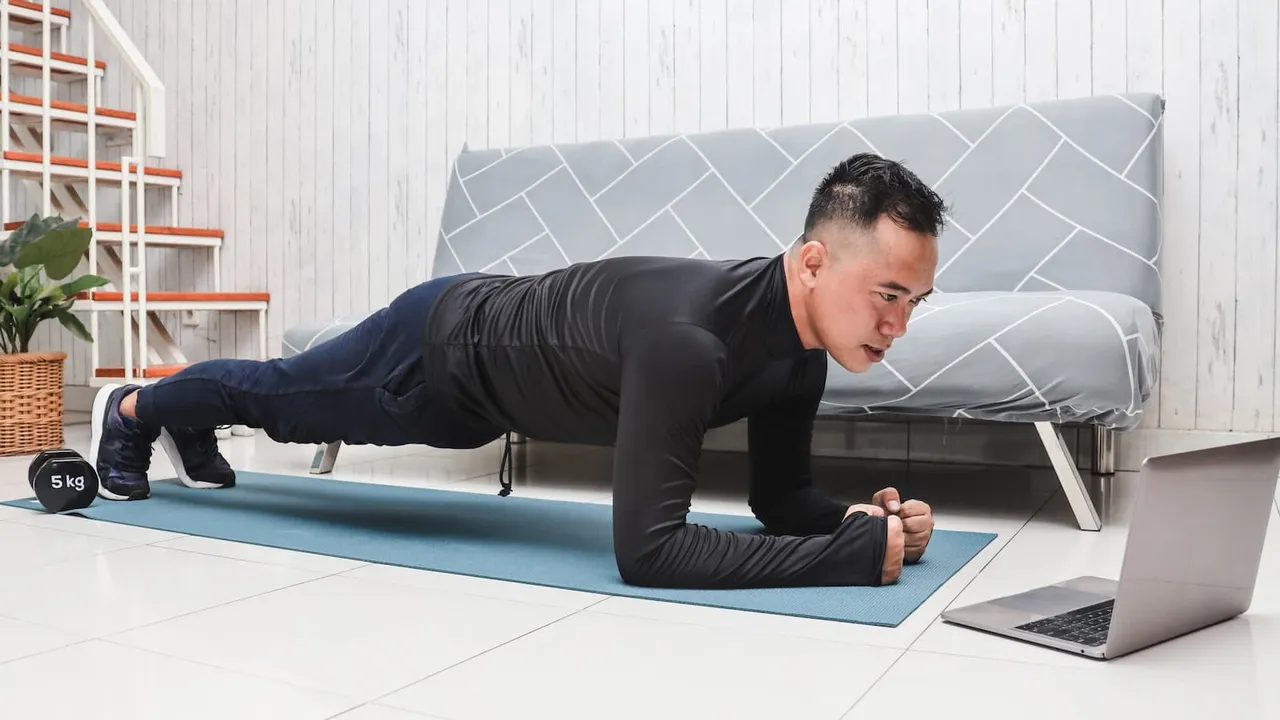 Jenis senam di lantai dengan gerakan dasar