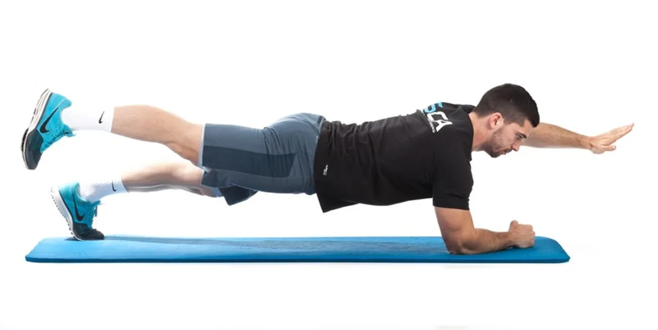 one legged plank