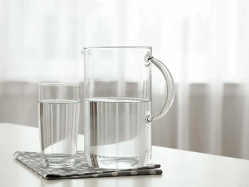 2 Liter Air Berapa Gelas? Temukan Jawabannya di Sini!