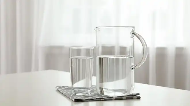 2 Liter Air Berapa Gelas? Temukan Jawabannya di Sini!