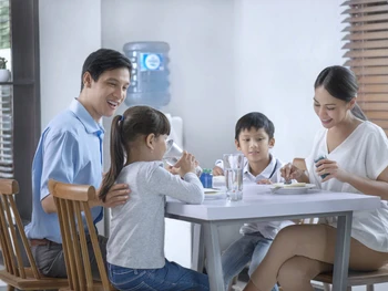 Takaran Kebutuhan Air Minum Anak yang Tepat