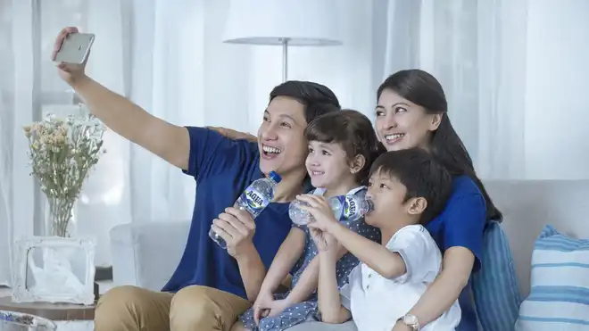 World Kidney Day Sebarkan Manfaat Air Minum Terbaik Demi Kesehatan Ginjal