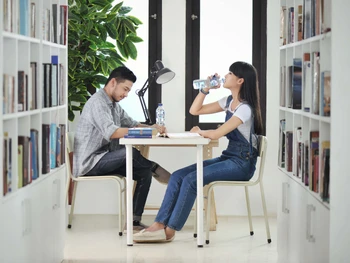 4 Manfaat Minum Air bagi Tubuh Manusia, Yuk Simak!