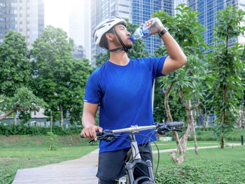 Manfaat Minum Air Putih Bagi Kesehatan Tubuh