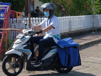 Merayakan 48 tahun Perlindungan Kepada Keluarga Indonesia,  AQUA Memberikan Gratis Galon dan Voucher