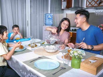 Mengapa Air Putih Sangat Penting Saat Berpuasa