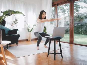 6 Manfaat Senam Aerobik: Pengertian, Jenis, dan Contoh Gerakannya