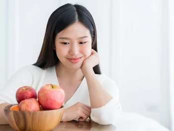 10 Cara Menahan Nafsu Makan Berlebih, Aman dan Efektif!