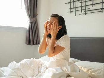 9 Penyebab Kepala Pusing Saat Bangun Tidur & Solusinya