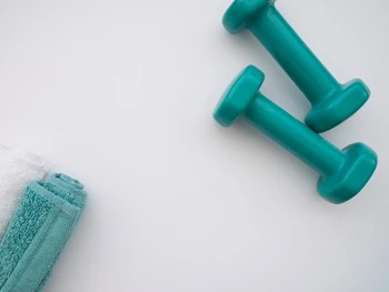 6 Manfaat Angkat Beban untuk Wanita, Baik Fisik dan Mental