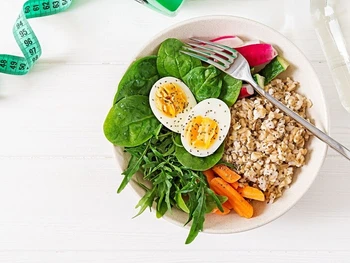 Diet Mediterania: Pengertian, Manfaat & Cara Melakukannya