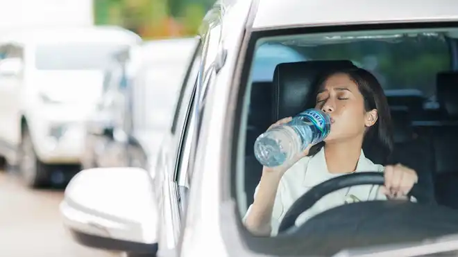 8 Tips Berkendara Aman dan Nyaman yang Wajib Dilakukan