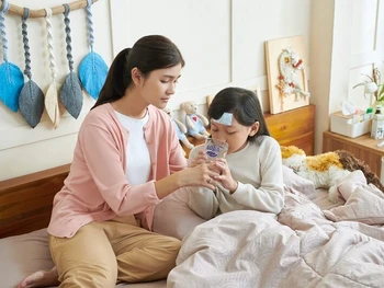 7 Cara Mengatasi Demam setelah Imunisasi pada Anak