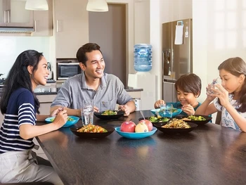 7 Manfaat Makan Bersama Keluarga, Ciptakan Suasana Harmonis!
