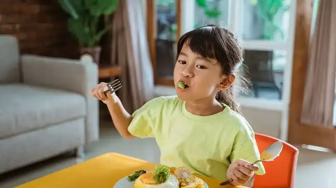 Kebutuhan Gizi Anak Berdasar Usia yang Bunda Wajib Tahu