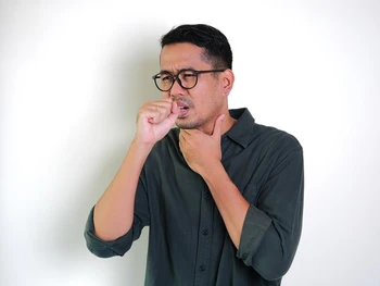 Menelan Dahak Batuk saat Puasa Apakah Batal? Ini Hukumnya!