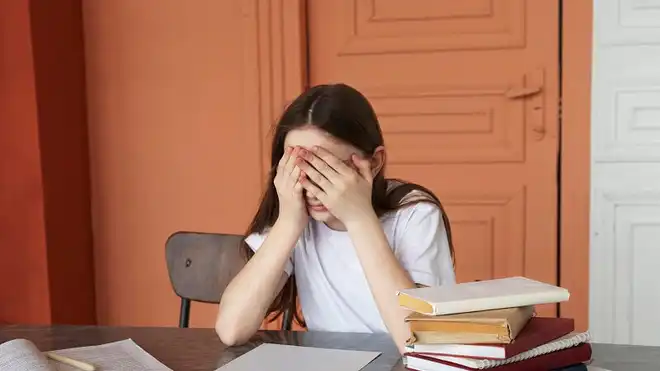 4 Cara Mengatasi Gangguan Mental pada Remaja dengan Efektif