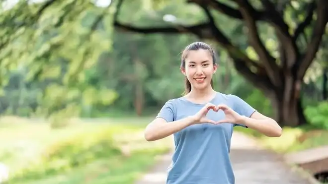 5 Manfaat Air Hangat untuk Jantung Berdebar dan Kesehatan