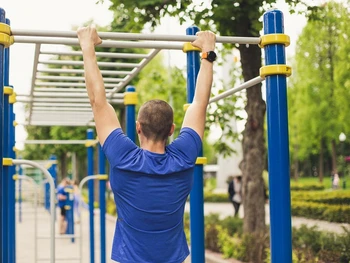 Apa itu Pull Up? Ini 6 Manfaat dan Cara Melakukannya