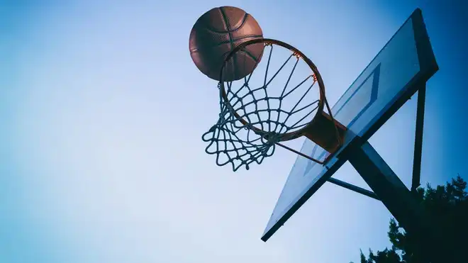 9 Teknik Dasar Bola Basket dan Cara Melakukannya Bagi Pemula