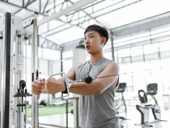 5 Rekomendasi Program Gym Pemula yang Mudah Diikuti