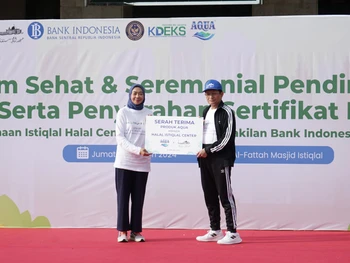 AQUA Mendukung Masjid Istiqlal dalam Sertifikasi UKM Halal