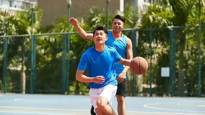 Chest Pass dalam Bola Basket: Teknik Dasar dan Variasinya
