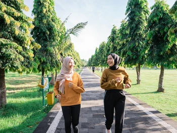 Ini Manfaat Jalan Santai Bagi Kesehatan Tubuh, Catat!