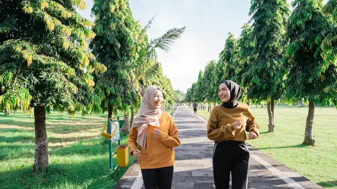 Ini Manfaat Jalan Santai Bagi Kesehatan Tubuh, Catat!