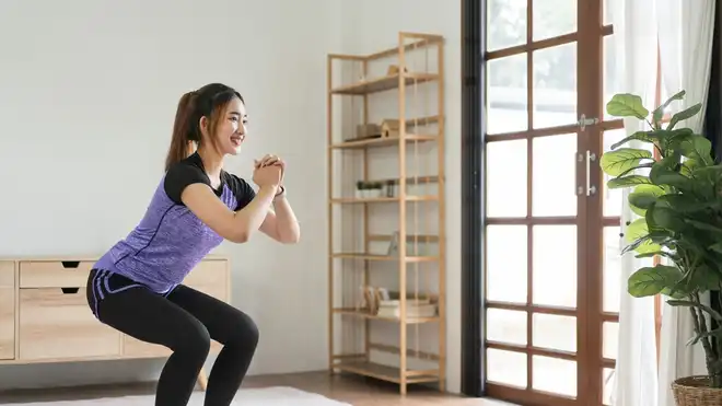 7 Jenis Gerakan Squat, Manfaat, dan Cara Melakukannya