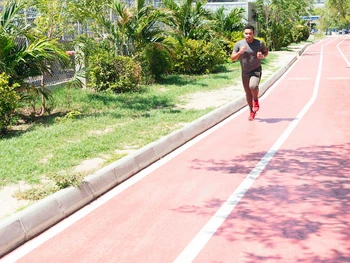 Pengertian Lari Jarak Pendek, Teknik Dasar Hingga Manfaatnya