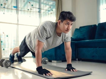 10 Latihan Bahu di Gym untuk Bentuk Otot Maksimal