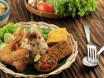 10 Rekomendasi Makanan Khas Sunda yang Simpel dan Lezat!