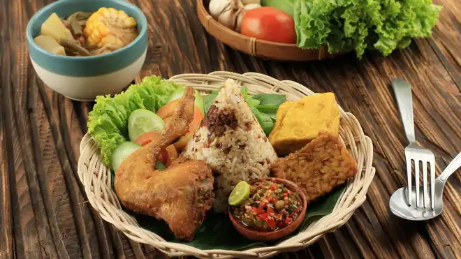 10 Rekomendasi Makanan Khas Sunda yang Simpel dan Lezat!