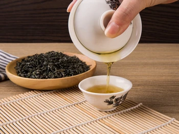 7 Manfaat Teh Oolong yang Baik untuk Kesehatan Tubuh