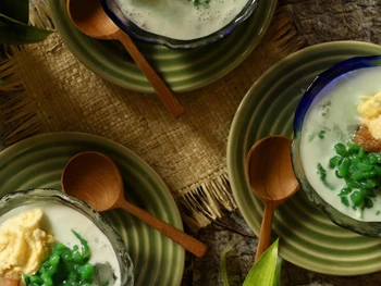 10 Rekomendasi Minuman Tradisional Populer, Yuk Cobain!