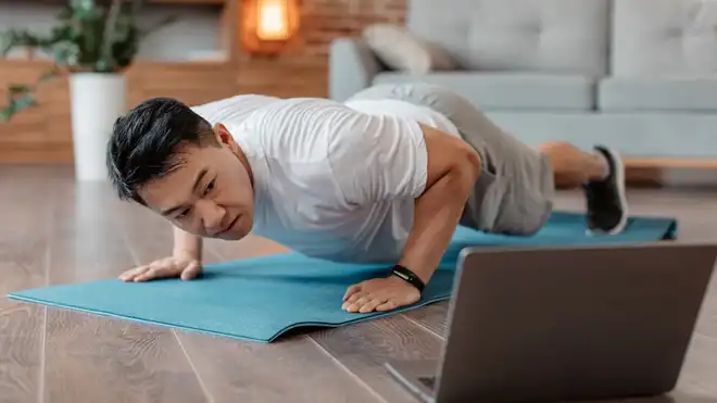 9 Jenis Olahraga Tanpa Alat yang Mudah & Bisa Dari Rumah