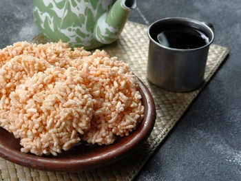 20 Oleh-Oleh Khas Solo yang Cocok untuk Anda Bawa Pulang