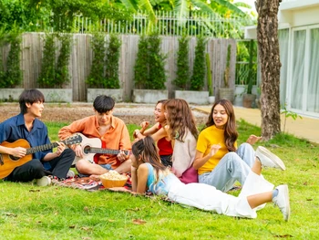 10 Permainan Family Gathering untuk Dewasa, Pasti Seru!