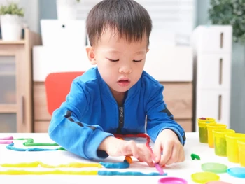 10 Ide Stimulasi Anak 2 Tahun, Seru dan Bikin Anak Cerdas!