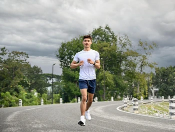 Jangan Abaikan! Ini 5 Teknik Lari yang Aman Dan Efektif