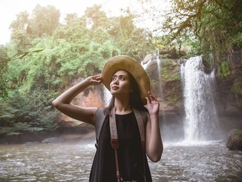 10 Rekomendasi Tempat Wisata di Bogor yang Sejuk dan Asri