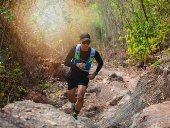 Mengenal Trail Run, Jenis Olahraga yang Penuh Tantangan
