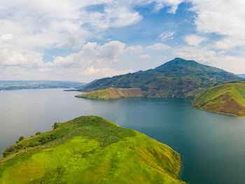 10 Tempat Wisata di Parapat, Wajib Masuk Daftar Kunjungan